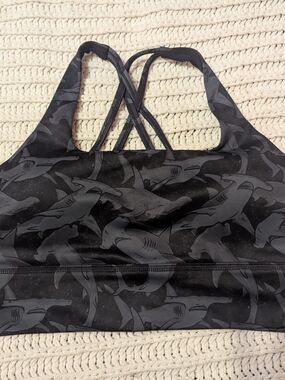 CVG Longline Women’s Black Shark-Print Bra